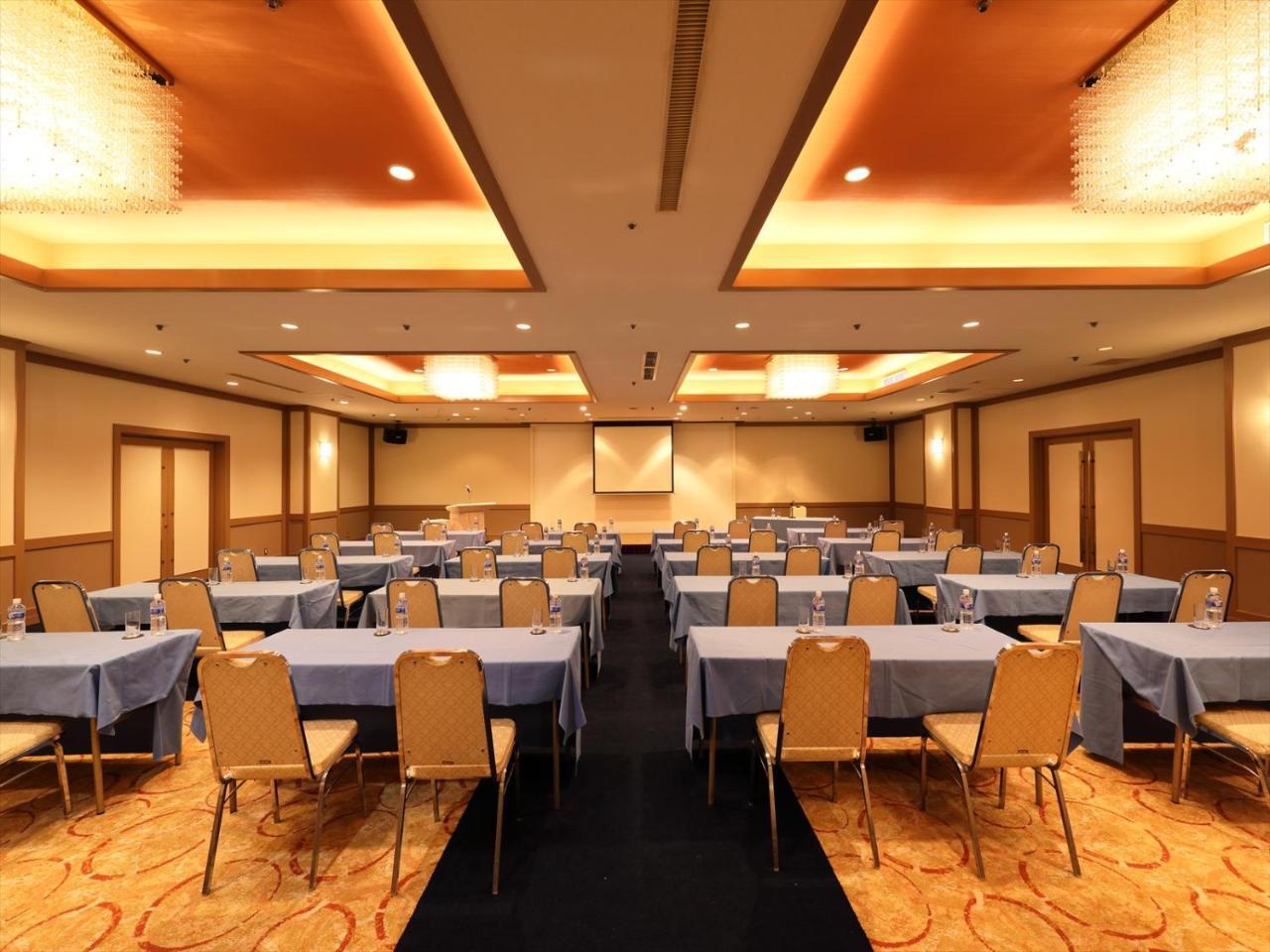 การ์เดน โฮเต็ล ชิอุงกะกุ ฮิงะชิ-มัตสึยะมะ Hotel Higashimatsuyama ภายนอก รูปภาพ