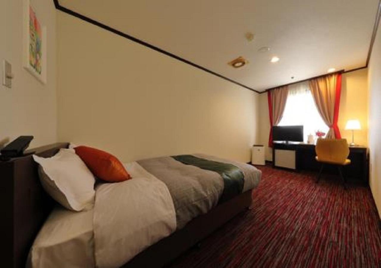 การ์เดน โฮเต็ล ชิอุงกะกุ ฮิงะชิ-มัตสึยะมะ Hotel Higashimatsuyama ภายนอก รูปภาพ